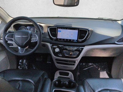 2022 Chrysler Pacifica Touring L FWD