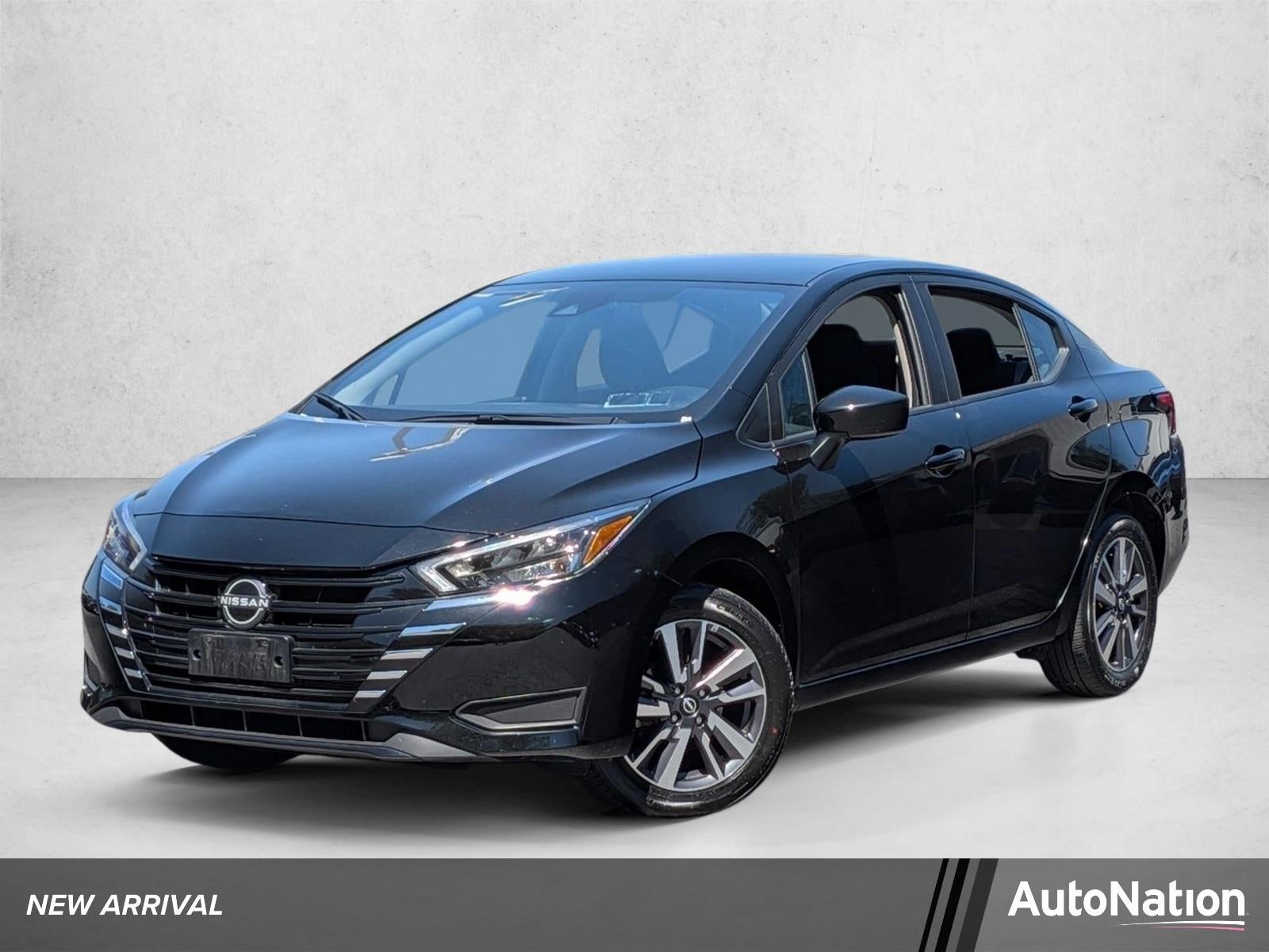 2025 Nissan Versa SV CVT