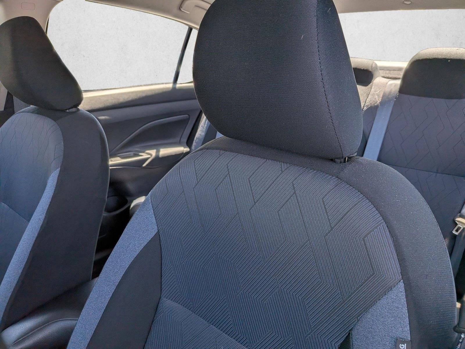 2025 Nissan Versa SV CVT