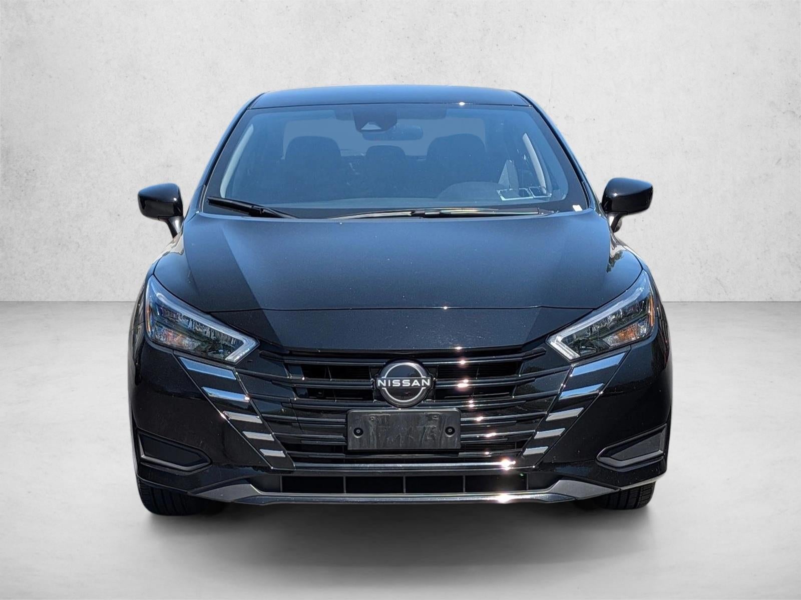 2025 Nissan Versa SV CVT