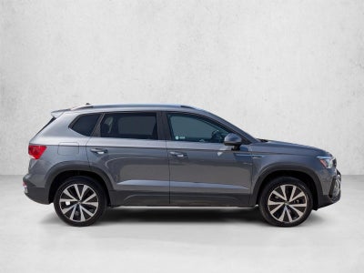 2024 Volkswagen Taos SE FWD