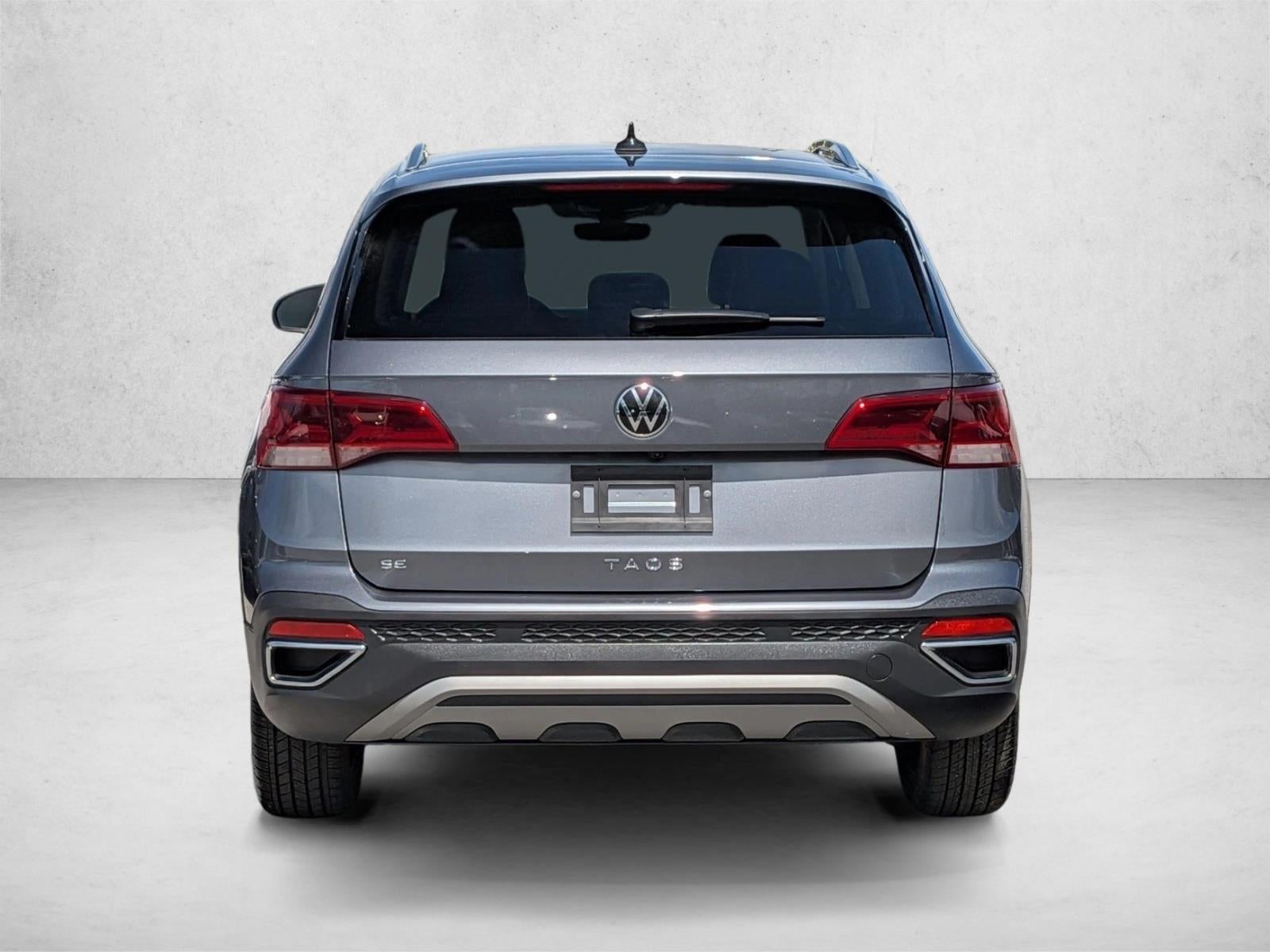 2024 Volkswagen Taos SE FWD