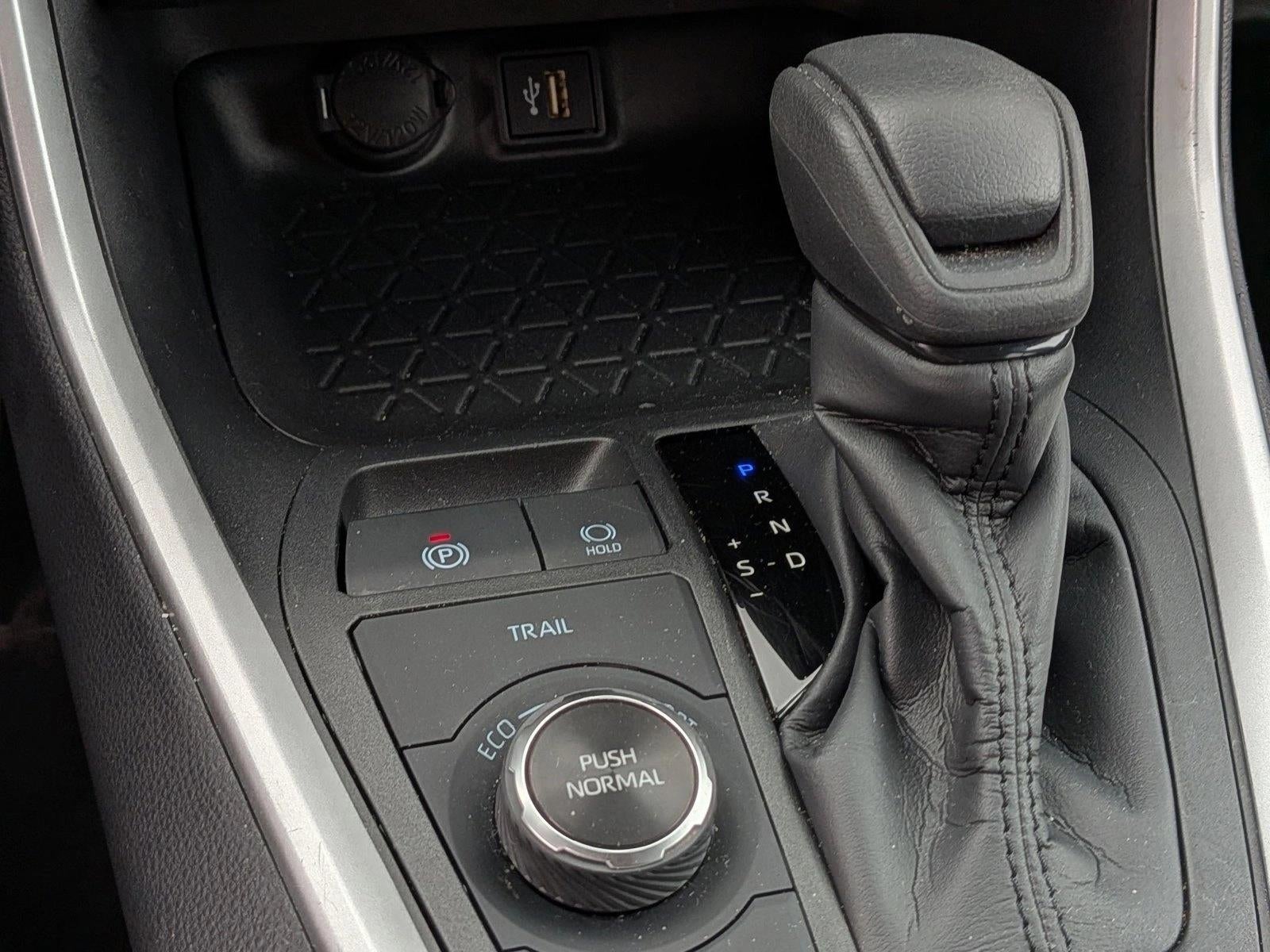 2025 Toyota RAV4 Hybrid LE AWD (Natl)