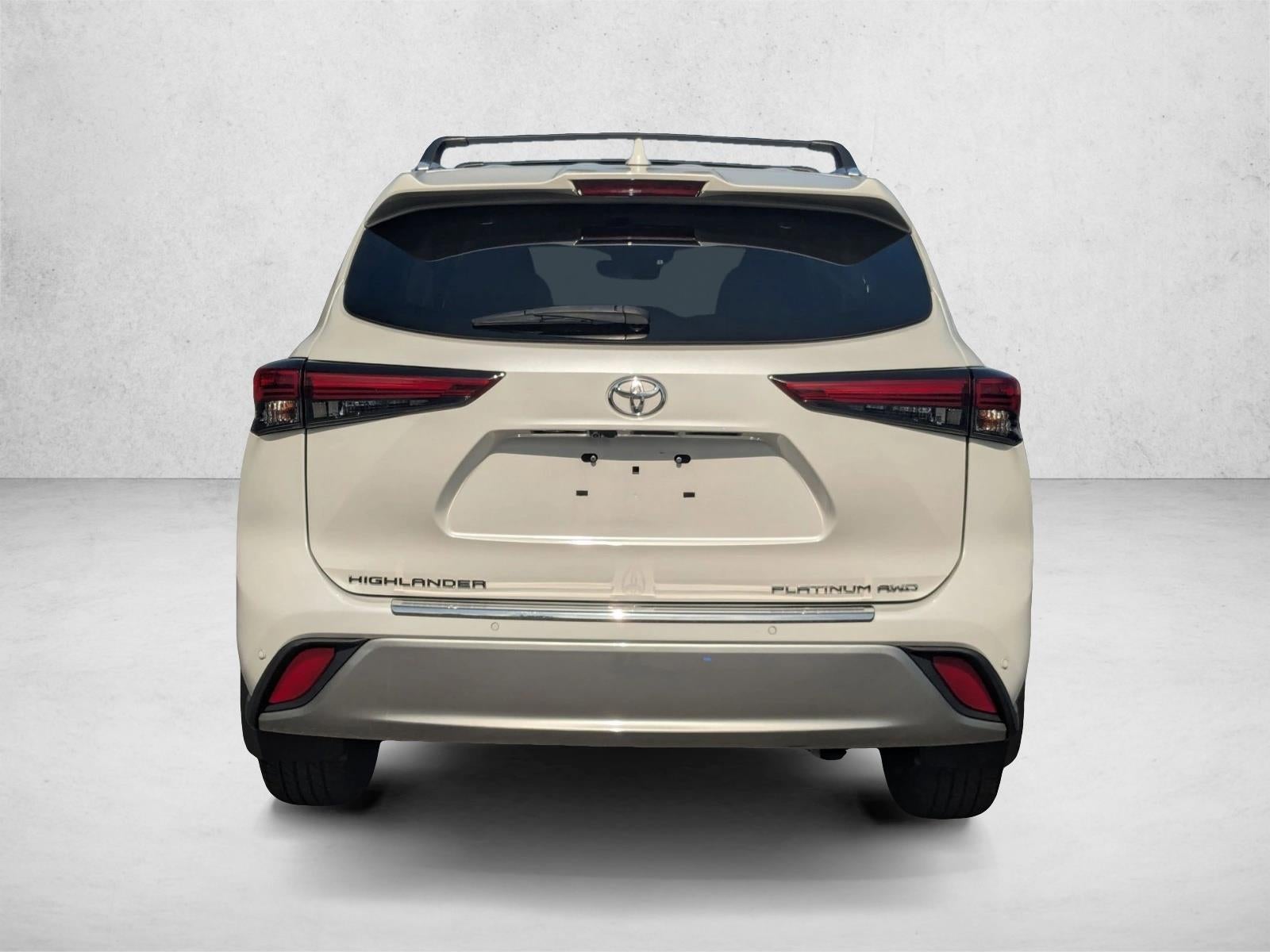 2021 Toyota Highlander Platinum AWD (Natl)