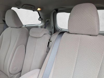 2014 Toyota Sienna 5dr 8-Pass Van V6 LE FWD (Natl)