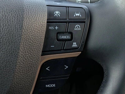 2023 Toyota Crown XLE AWD (Natl)