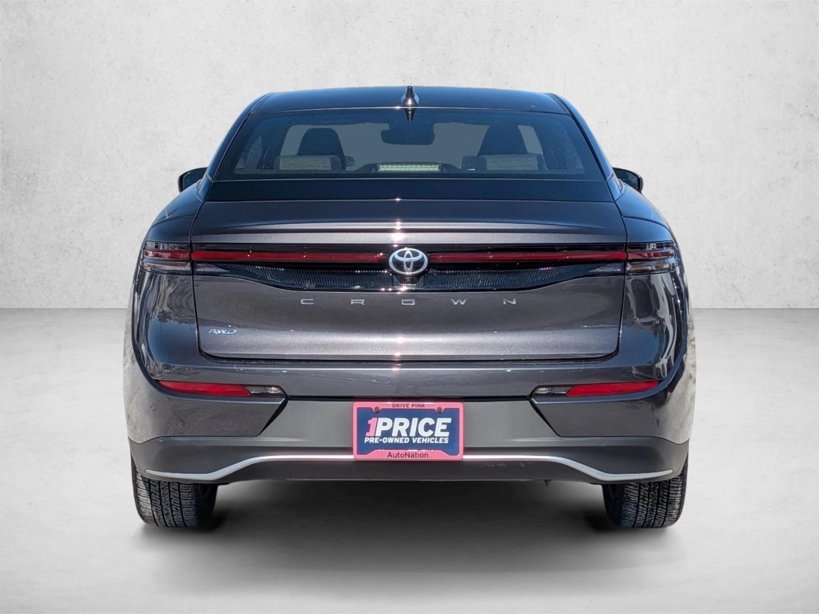 2023 Toyota Crown XLE AWD (Natl)