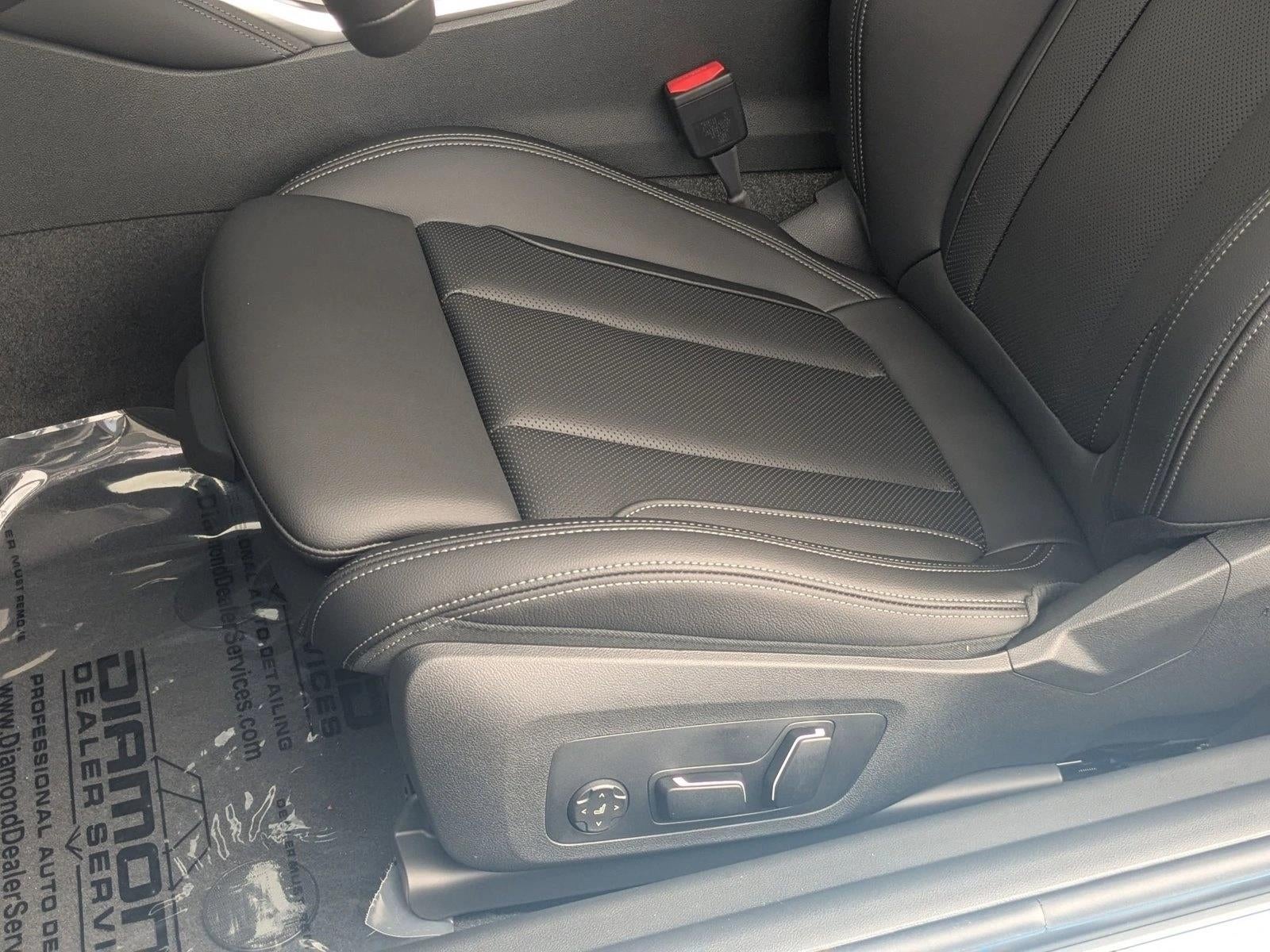 2025 BMW 230i xDrive Coupe