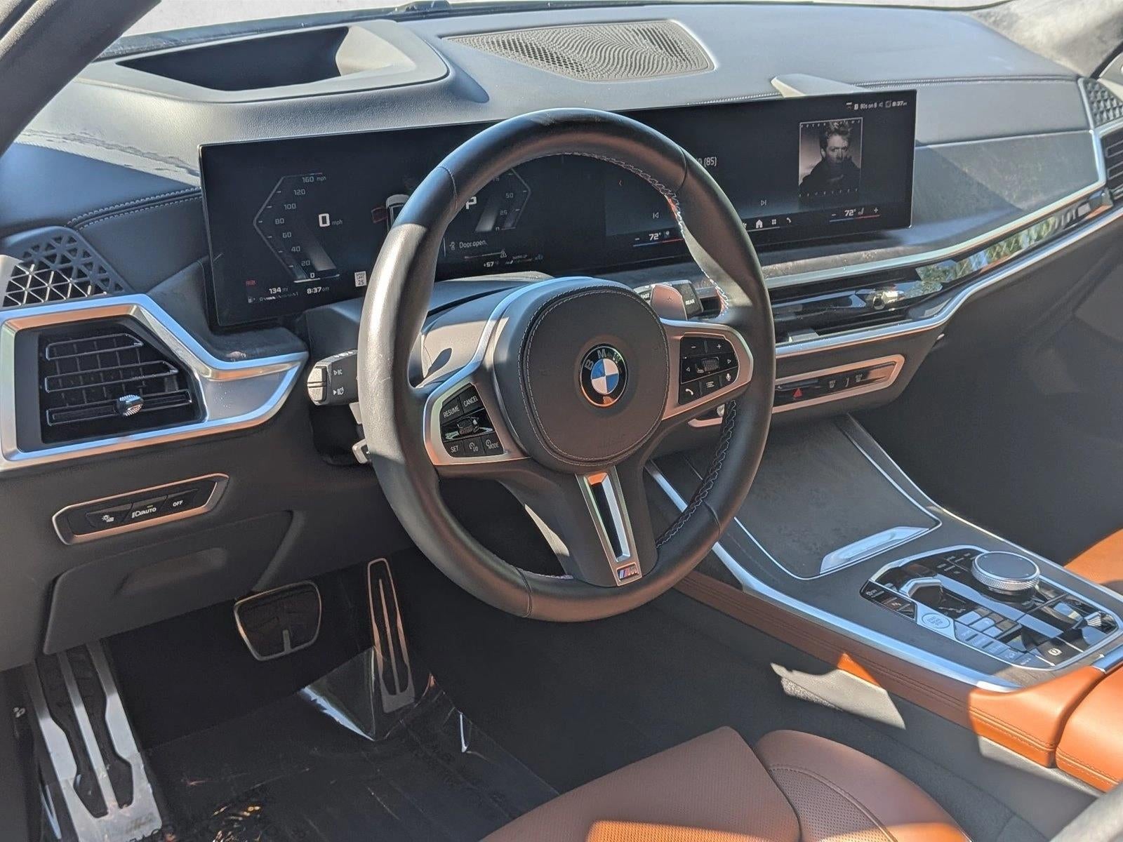 2025 BMW X7 M60i Sports Activity Vehicle