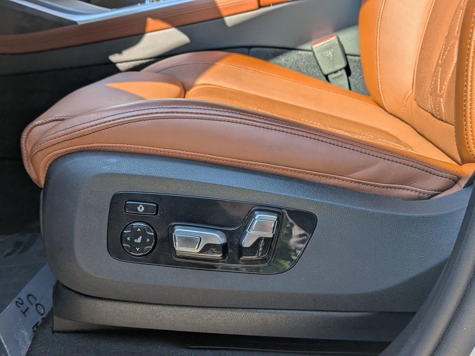 2025 BMW X7 M60i Sports Activity Vehicle