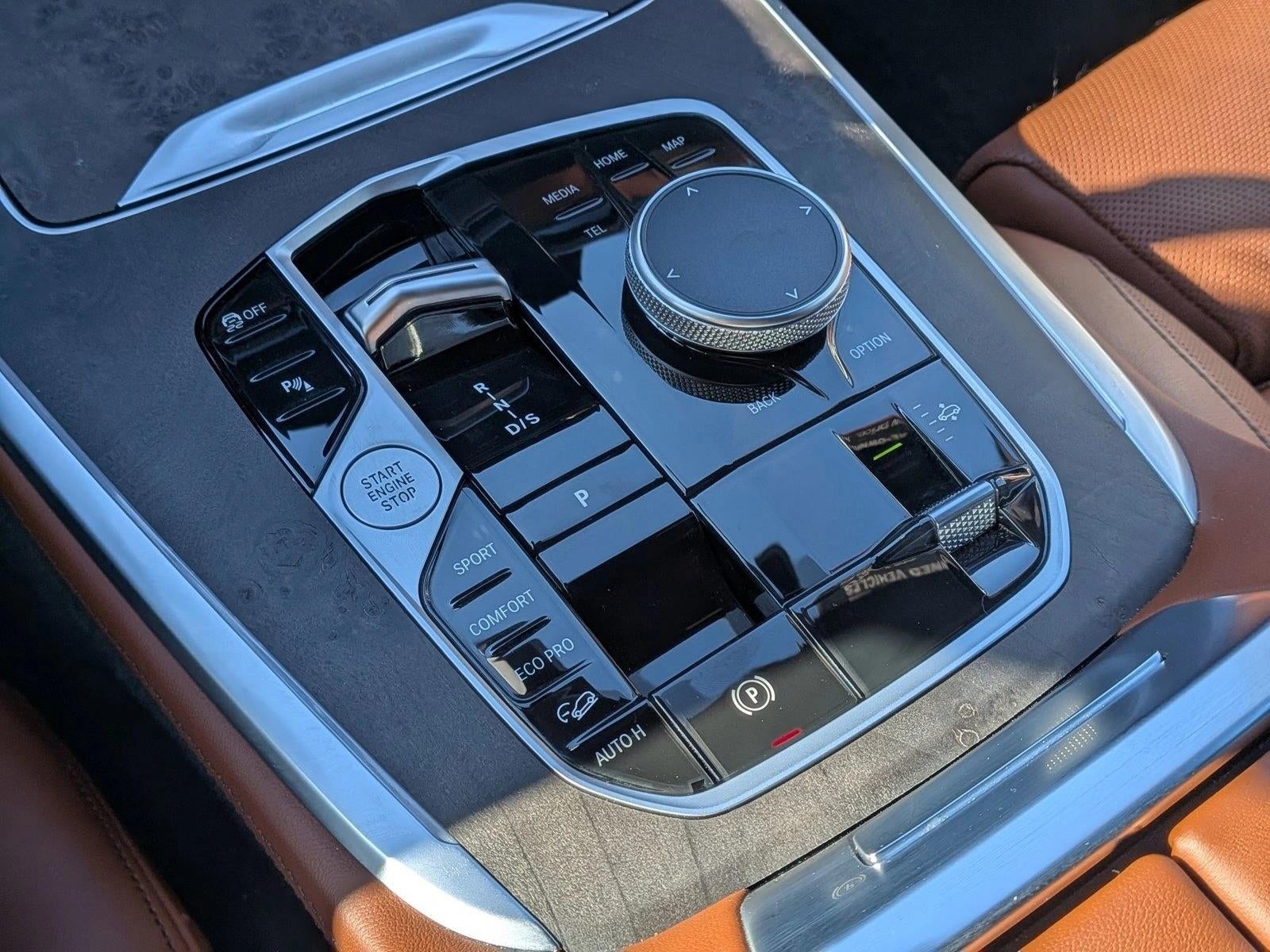 2025 BMW X7 M60i Sports Activity Vehicle