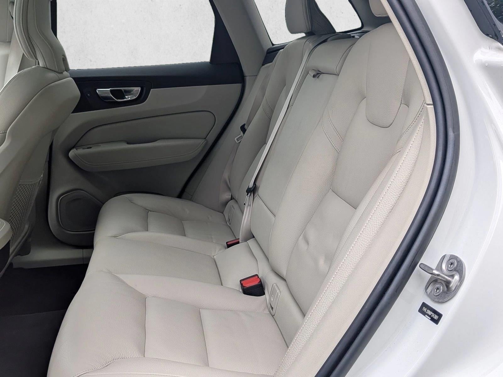 2023 Volvo XC60 B5 AWD Plus Bright Theme