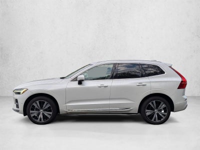 2023 Volvo XC60 B5 AWD Plus Bright Theme