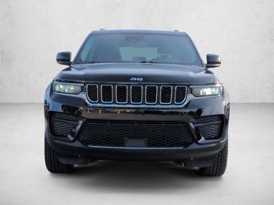 2023 Jeep Grand Cherokee Laredo 4x4