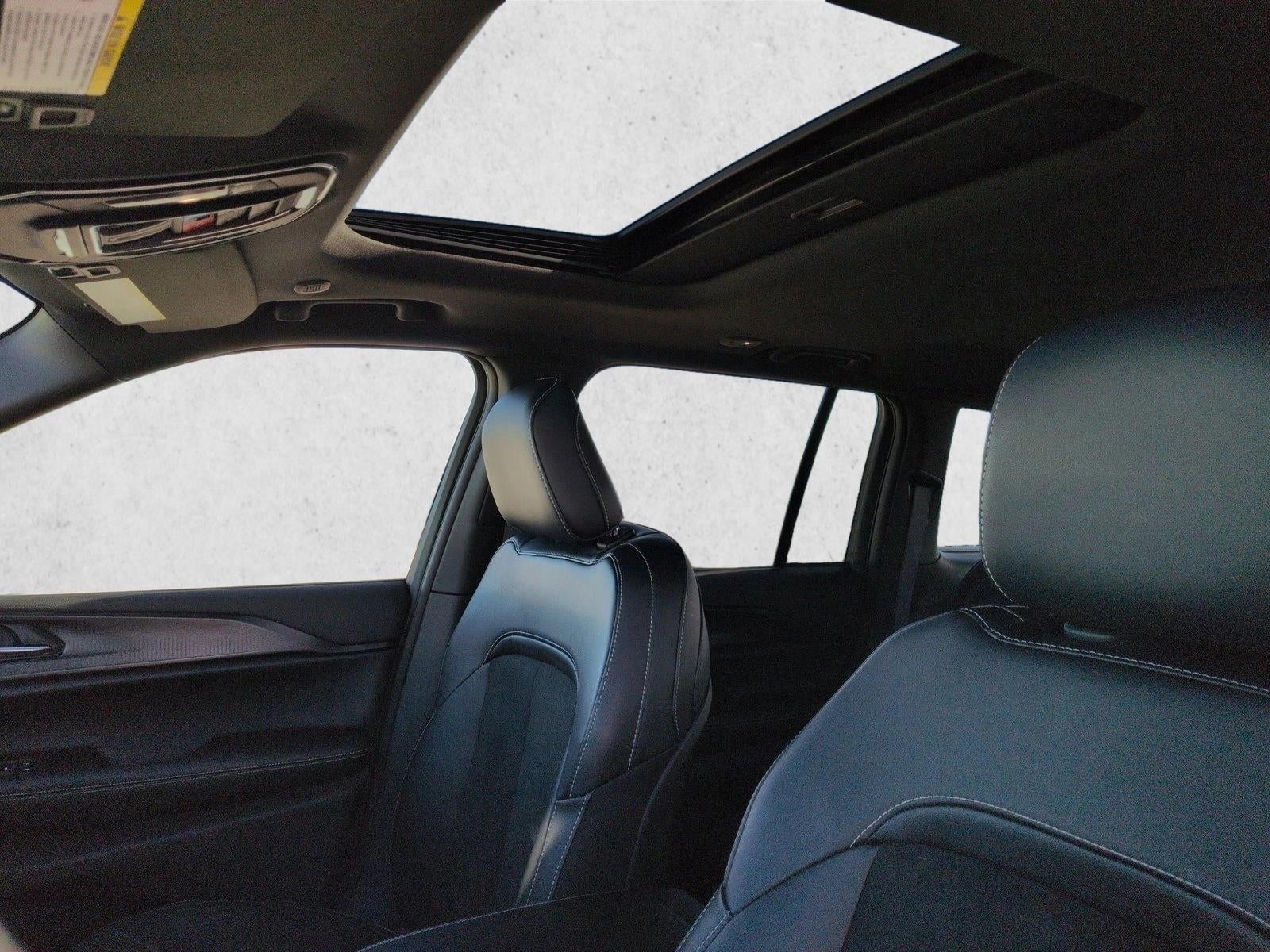 2025 Jeep Grand Cherokee Laredo 4x4