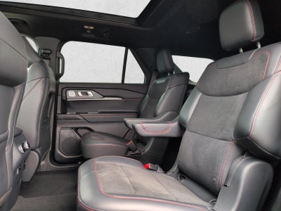 2026 Ford Explorer ST 4WD