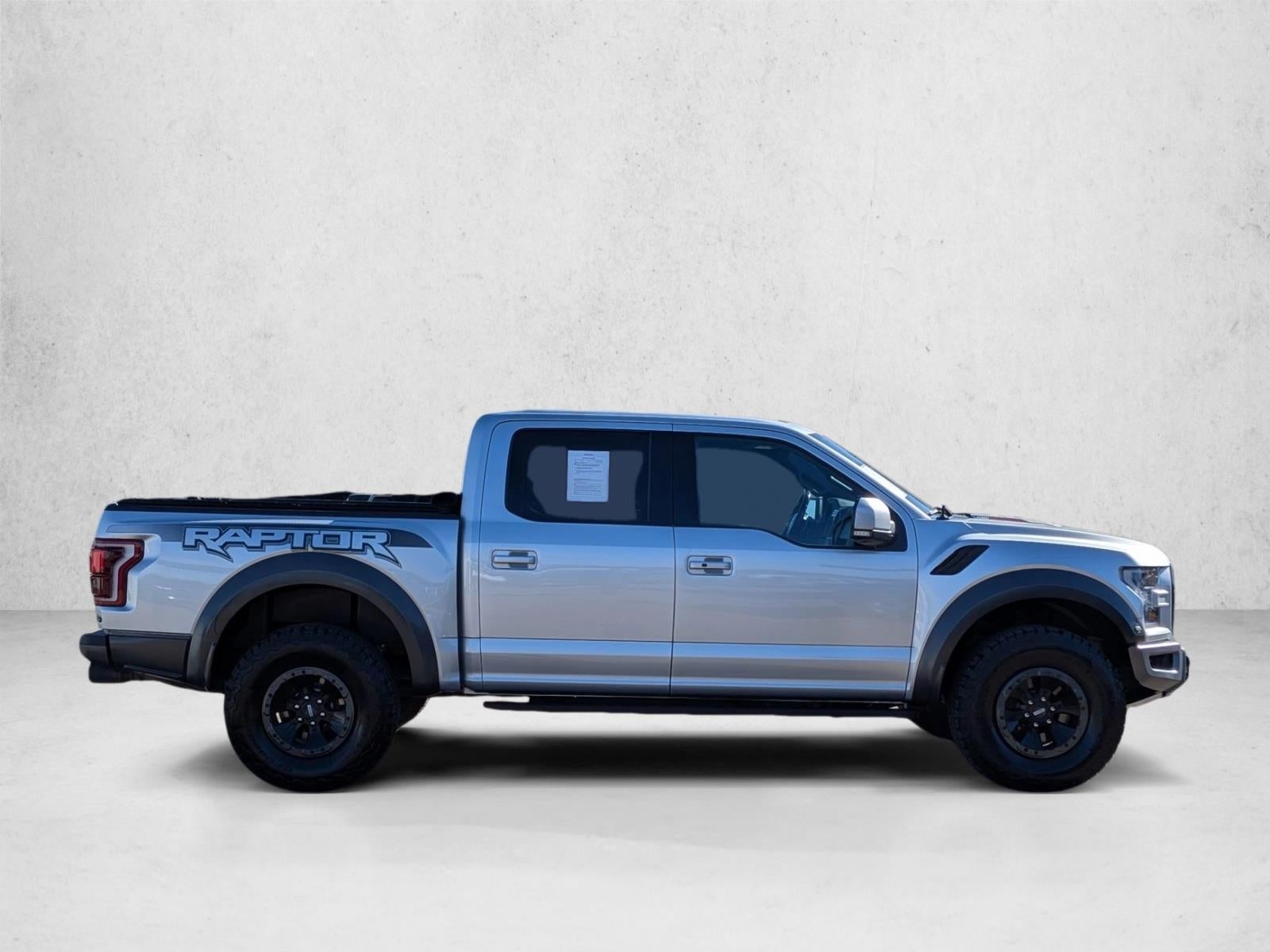 2018 Ford F-150 Raptor 4WD SuperCrew 5.5' Box