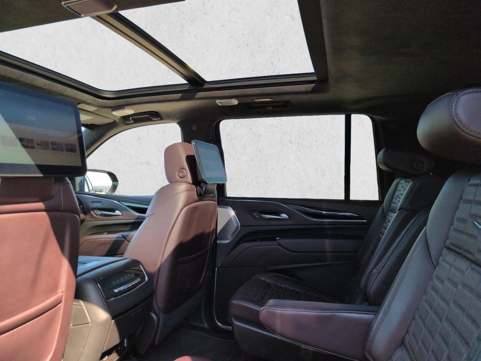 2023 Cadillac Escalade ESV 4WD Sport Platinum