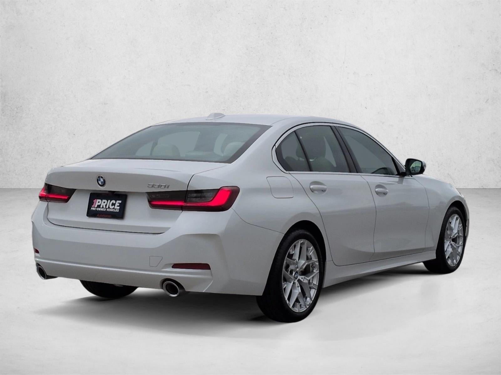 2025 BMW 330i Sedan
