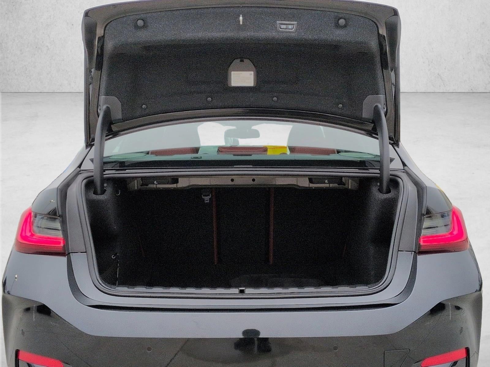 2025 BMW 330i xDrive Sedan