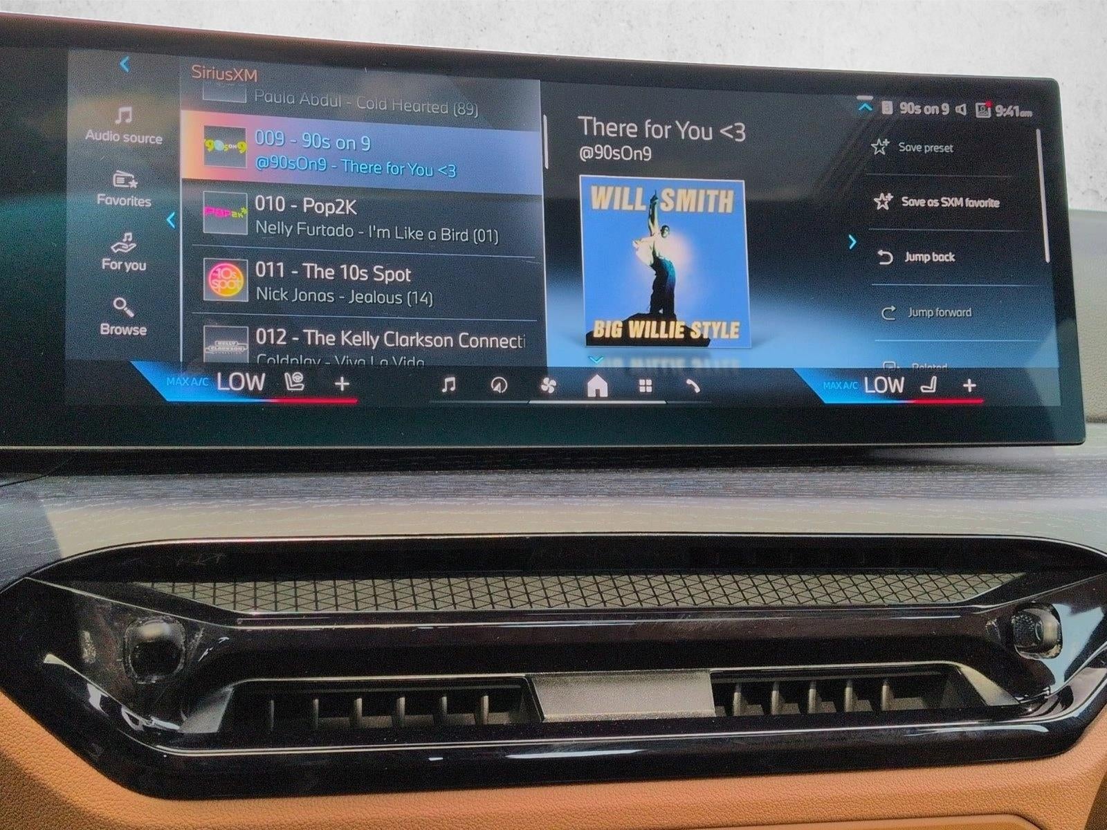 2025 BMW 330i xDrive Sedan