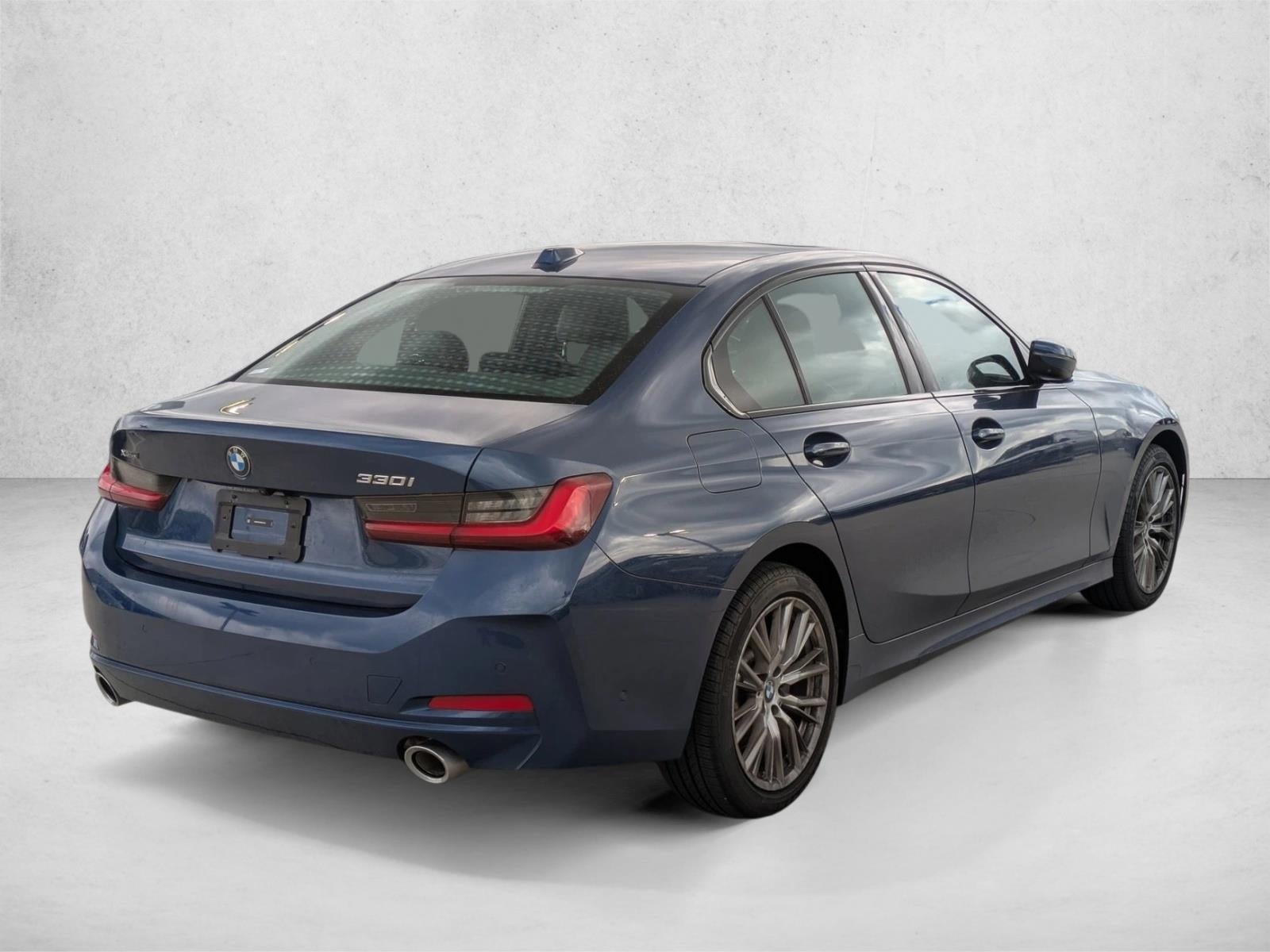 2023 BMW 330i xDrive Sedan