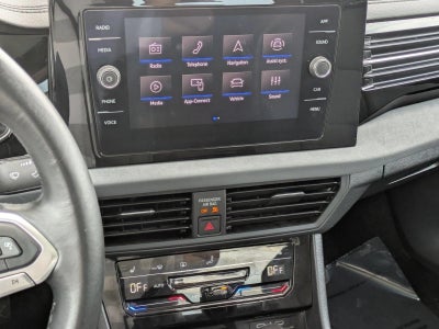 2025 Volkswagen Jetta SE Auto