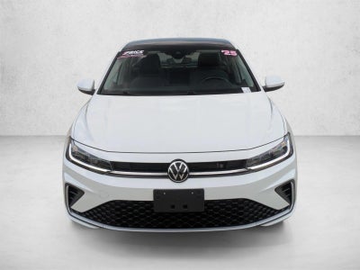 2025 Volkswagen Jetta SE Auto