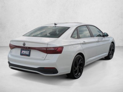 2025 Volkswagen Jetta SE Auto