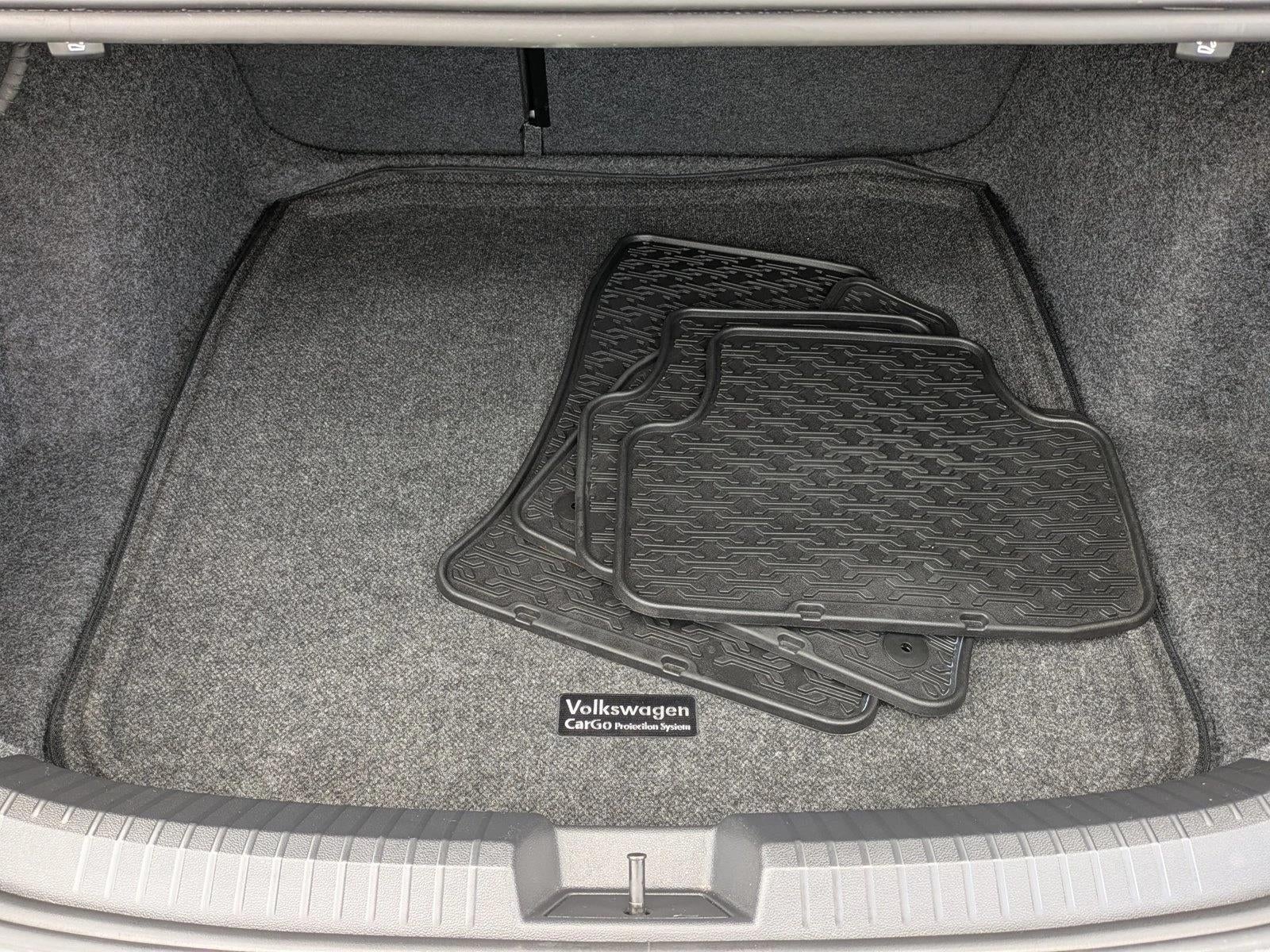 2025 Volkswagen Jetta SE Auto