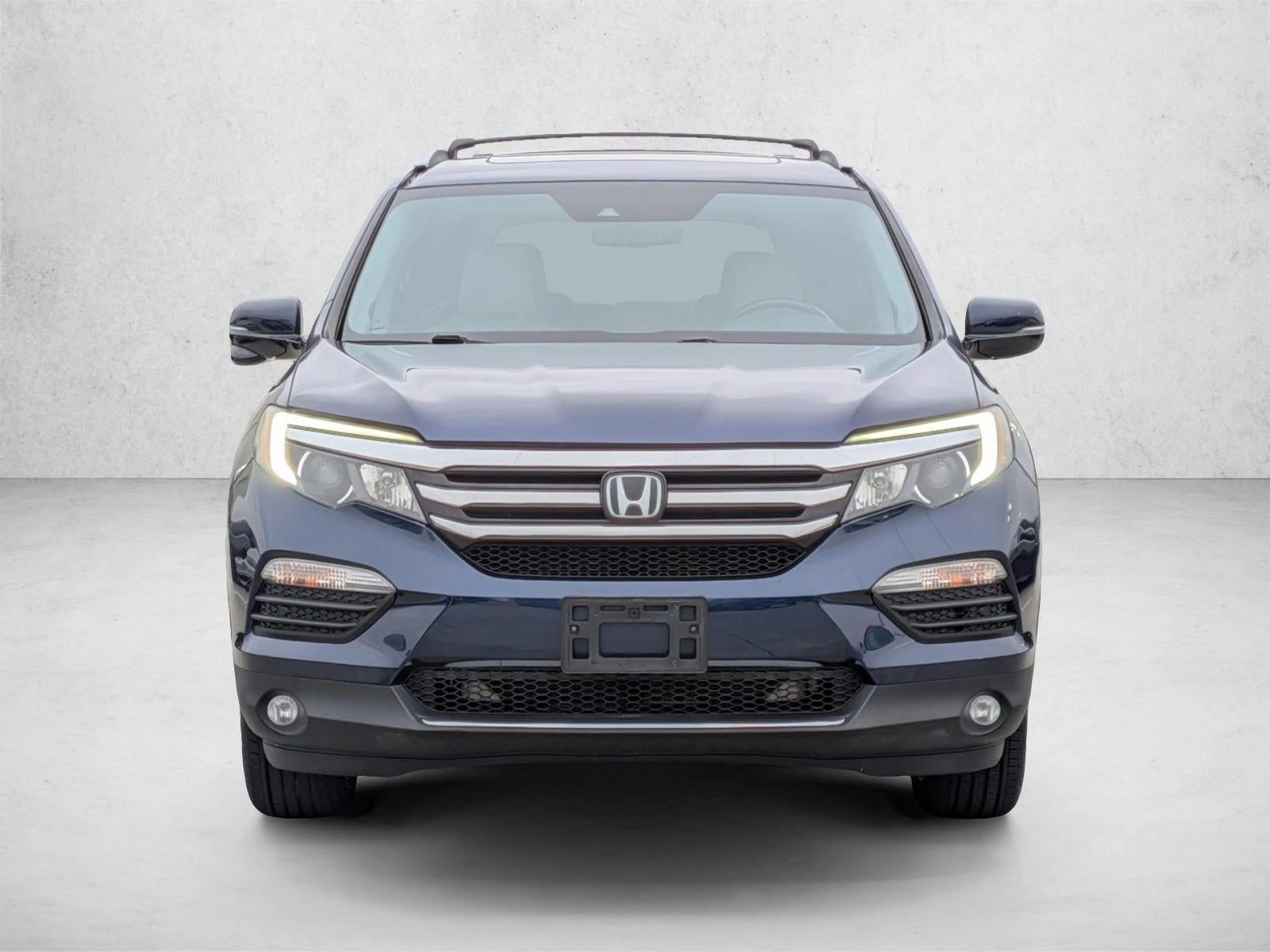 2016 Honda Pilot AWD Touring with DVD Rear Entertainment System and Navigation