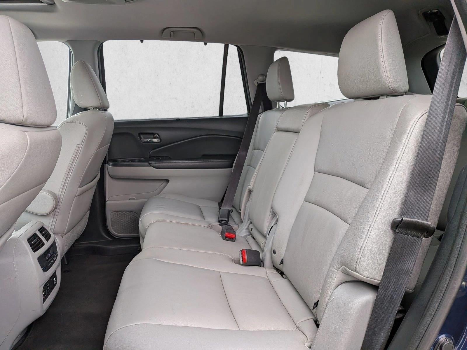 2016 Honda Pilot AWD Touring with DVD Rear Entertainment System and Navigation