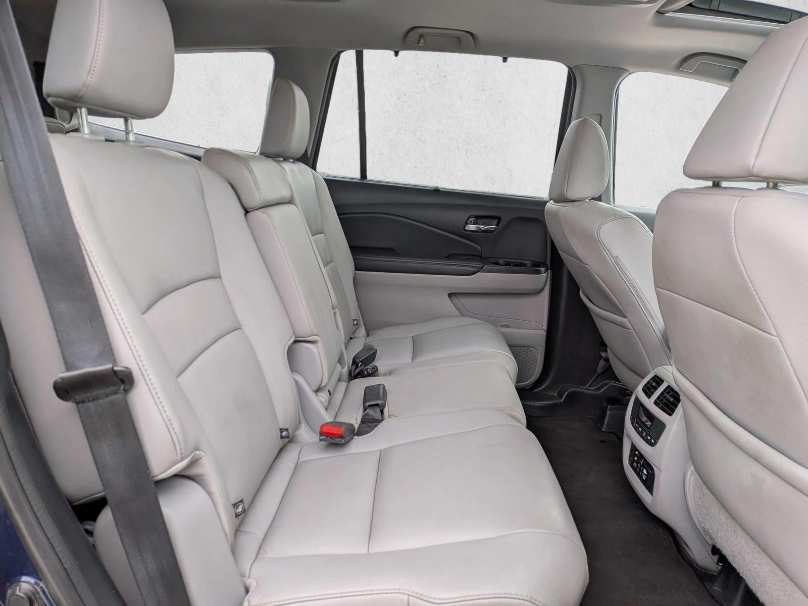 2016 Honda Pilot AWD Touring with DVD Rear Entertainment System and Navigation