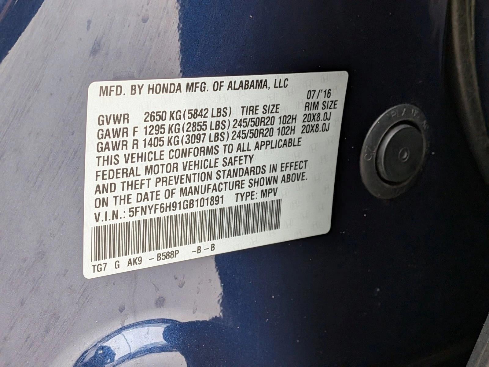 2016 Honda Pilot AWD Touring with DVD Rear Entertainment System and Navigation