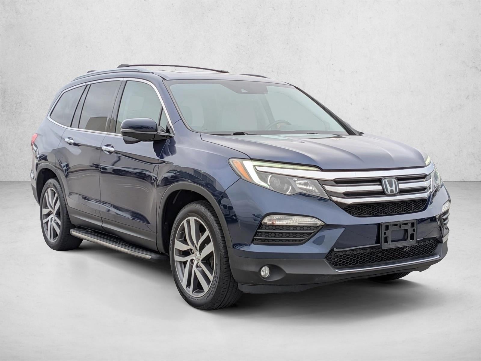 2016 Honda Pilot AWD Touring with DVD Rear Entertainment System and Navigation