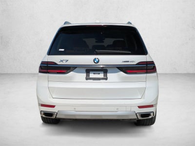 2023 BMW X7 xDrive40i Sports Activity Vehicle