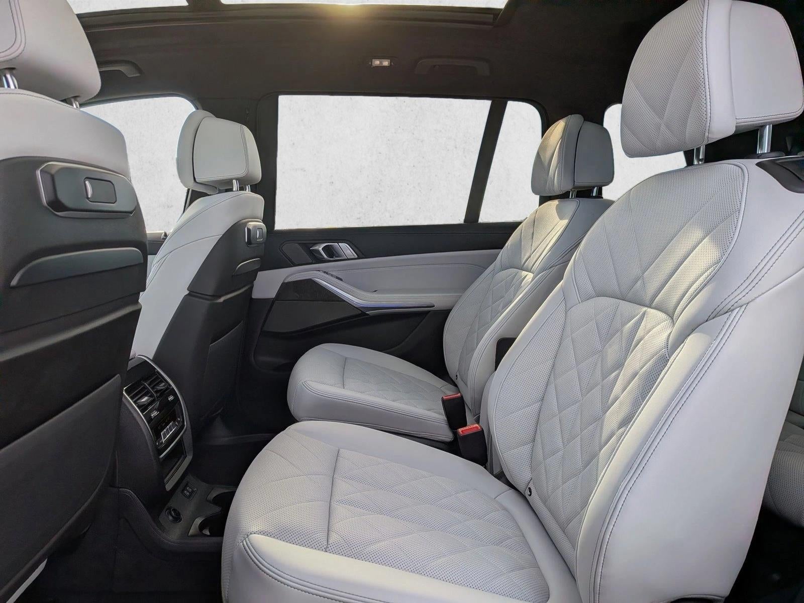 2026 BMW X7 xDrive40i Sports Activity Vehicle