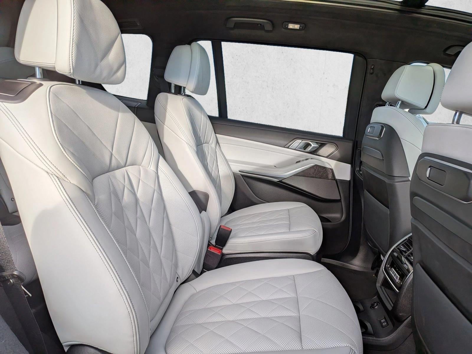 2026 BMW X7 xDrive40i Sports Activity Vehicle