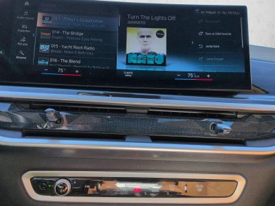 2023 BMW X7 xDrive40i Sports Activity Vehicle