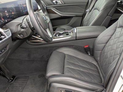 2024 BMW X7 xDrive40i Sports Activity Vehicle