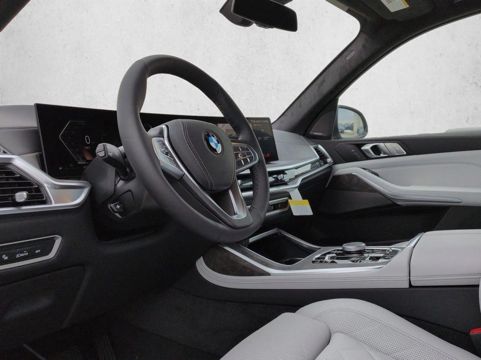 2026 BMW X7 xDrive40i Sports Activity Vehicle