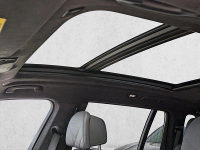 2025 BMW X7 xDrive40i Sports Activity Vehicle