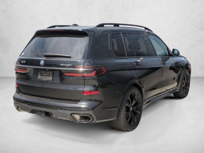 2025 BMW X7 xDrive40i Sports Activity Vehicle