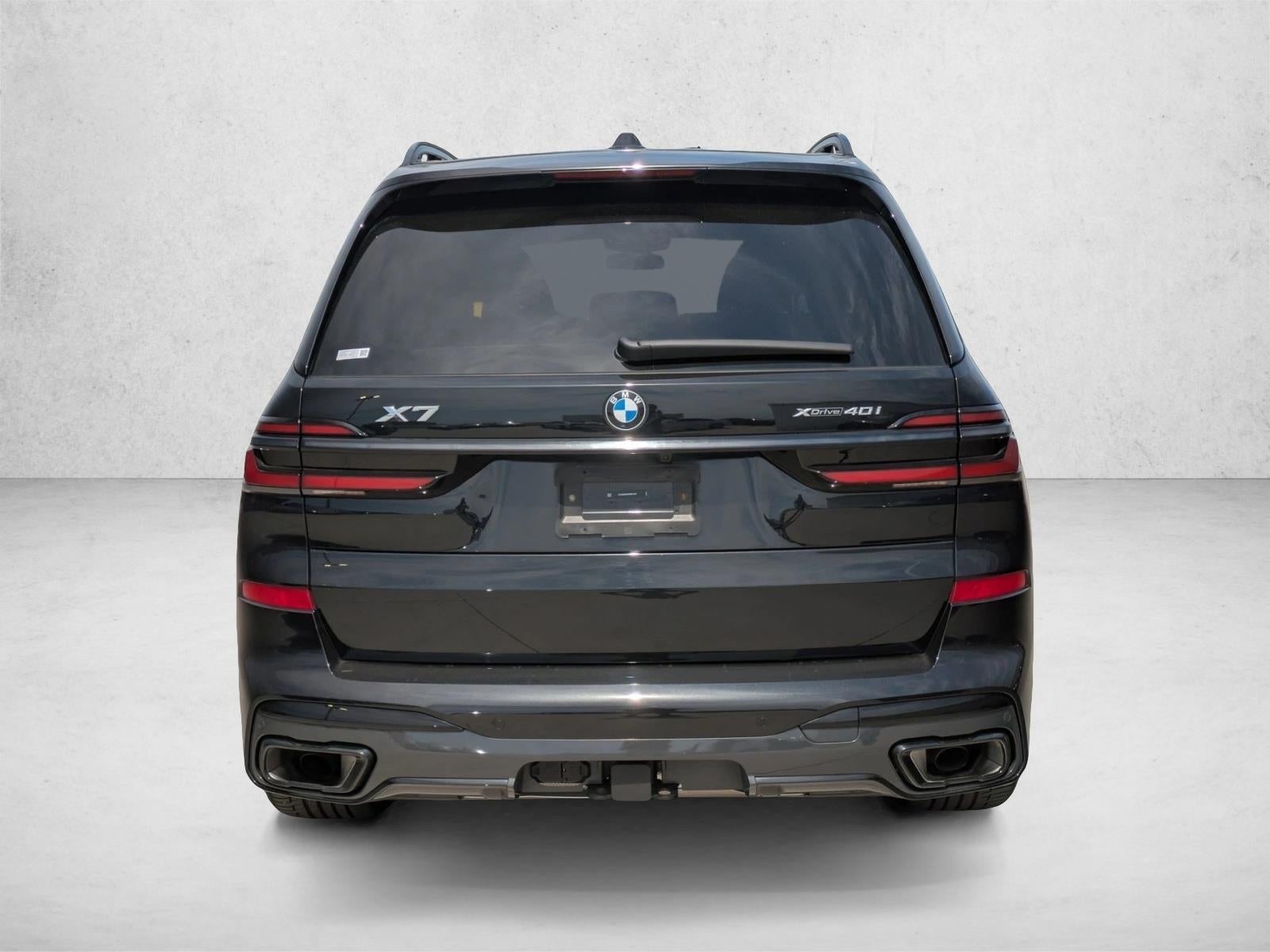 2025 BMW X7 xDrive40i Sports Activity Vehicle