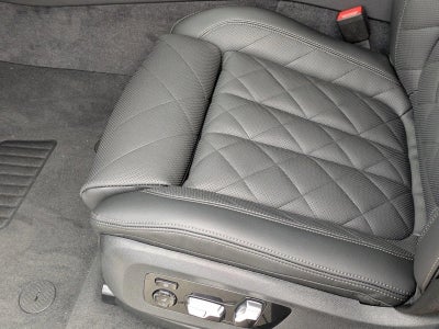 2026 BMW X7 xDrive40i Sports Activity Vehicle