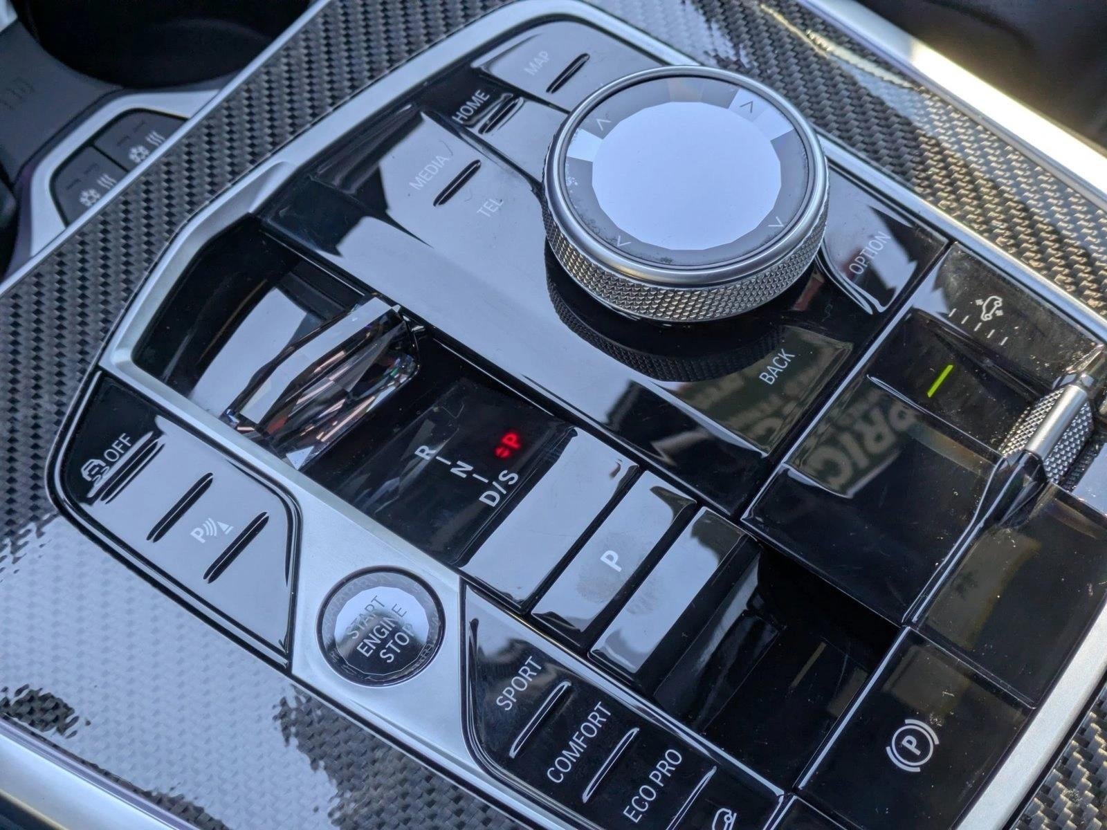 2026 BMW X7 M60i Sports Activity Vehicle