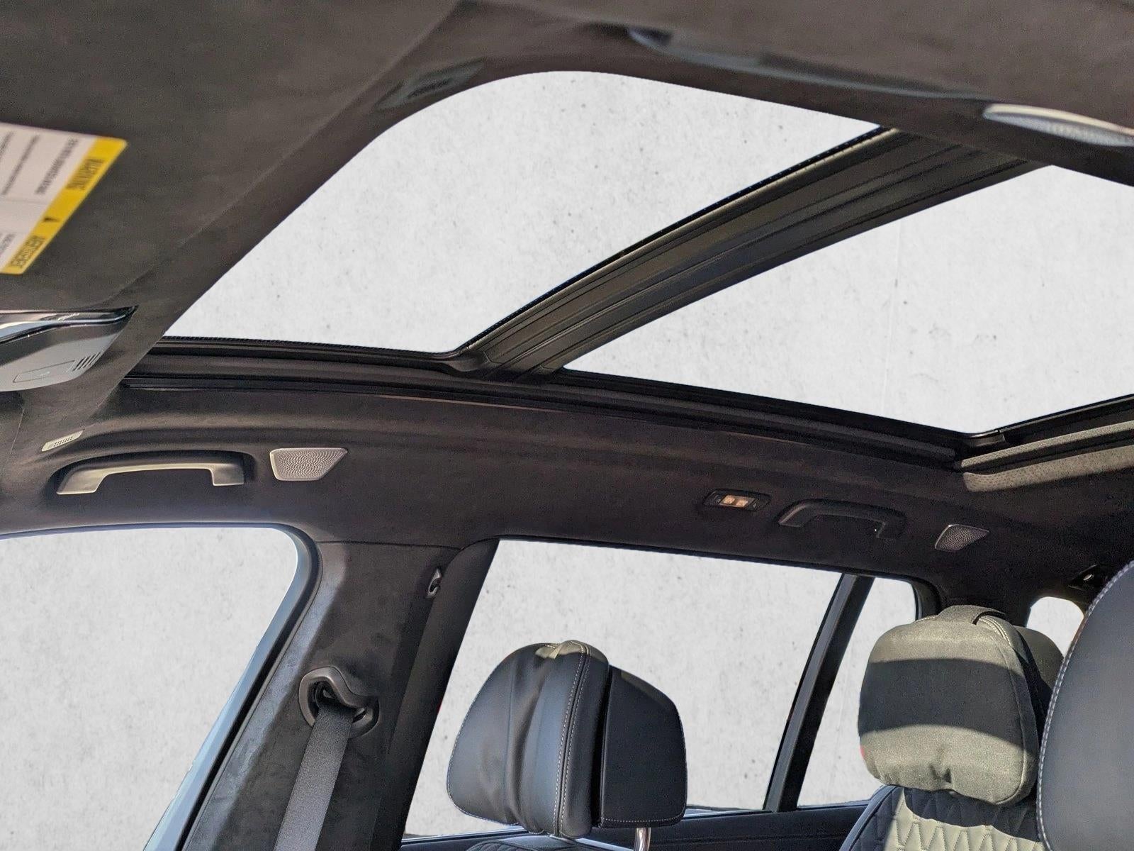 2026 BMW X7 M60i Sports Activity Vehicle