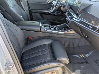 2026 BMW X7 M60i Sports Activity Vehicle