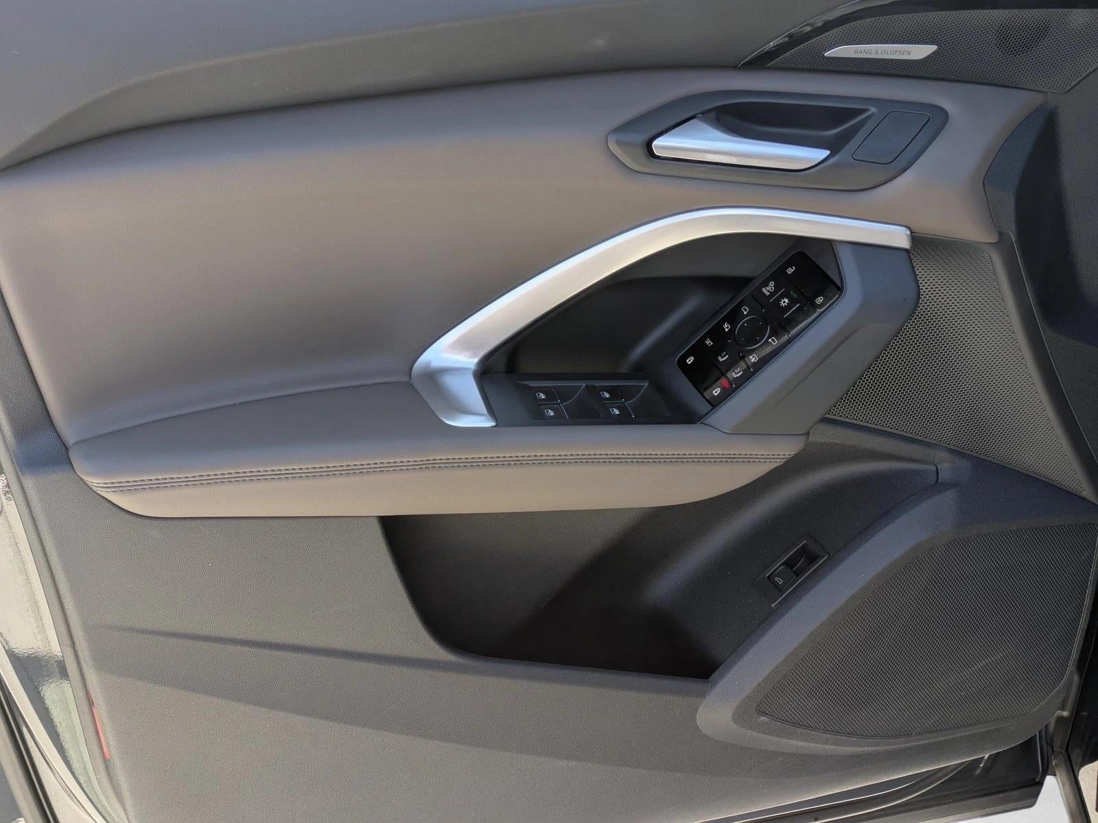 2025 Audi Q5 Prestige 2.0 TFSI quattro