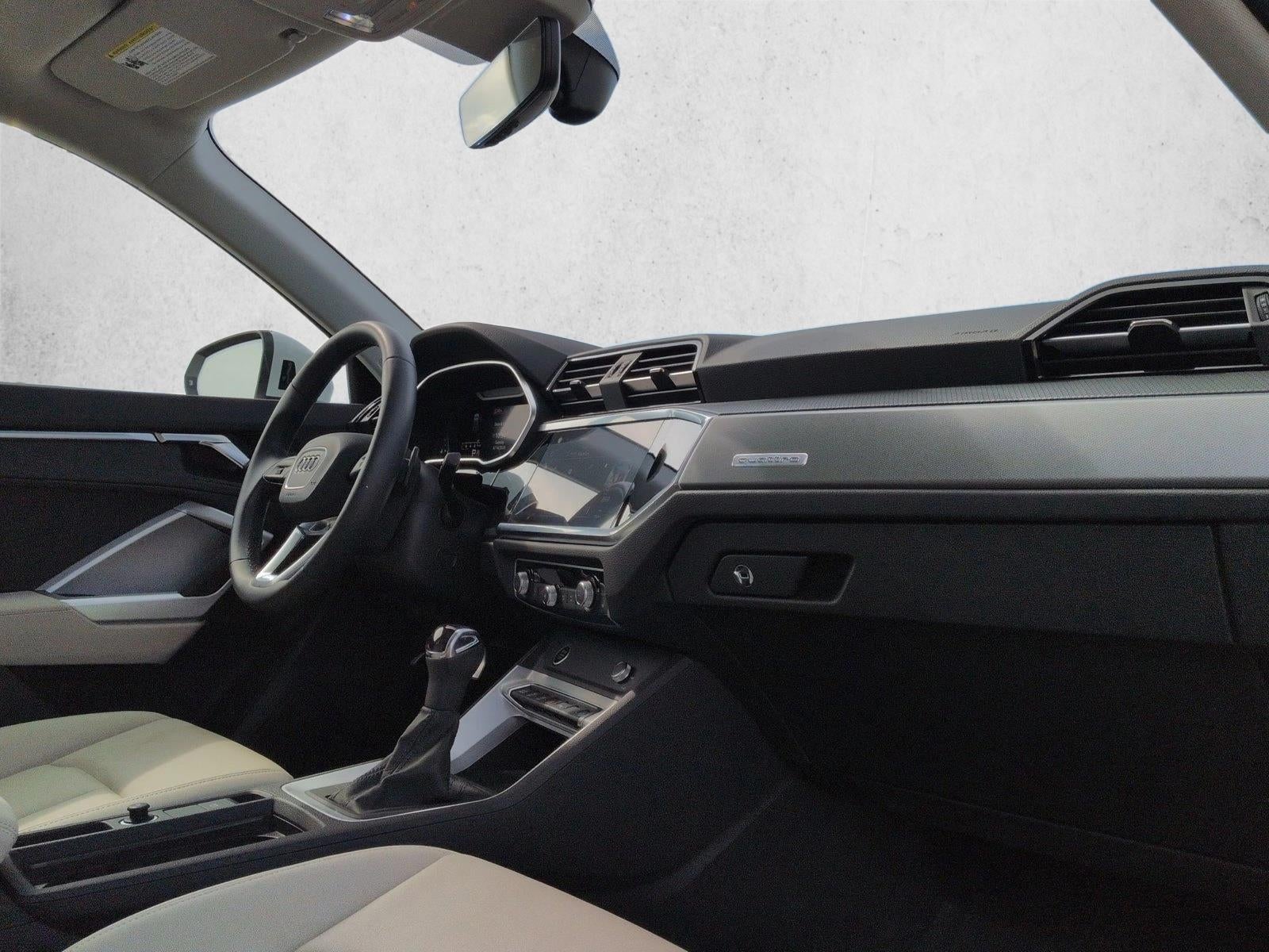 2024 Audi Q3 S line Premium Plus 45 TFSI quattro